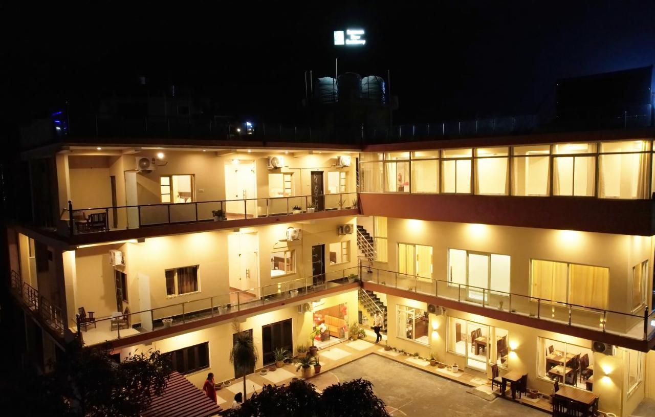 Tapovan New Residency By Ftp Hotels ริชิเคช ภายนอก รูปภาพ