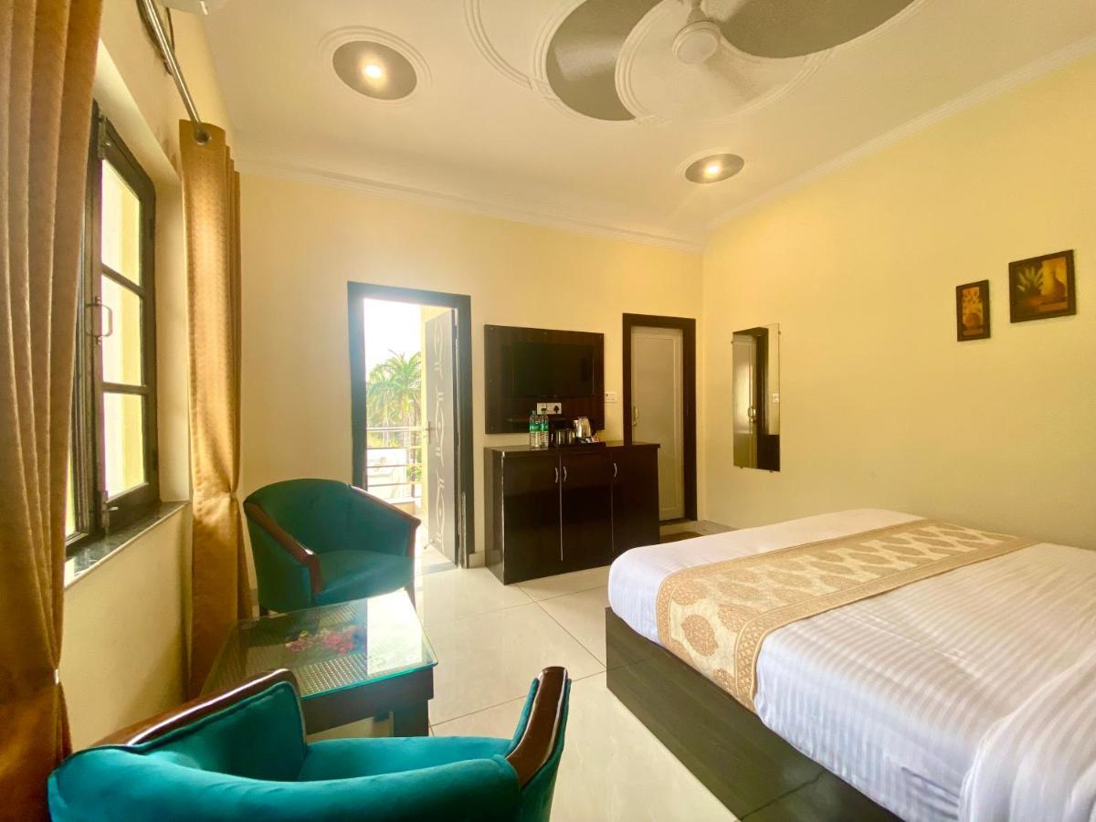 Tapovan New Residency By Ftp Hotels ริชิเคช ภายนอก รูปภาพ