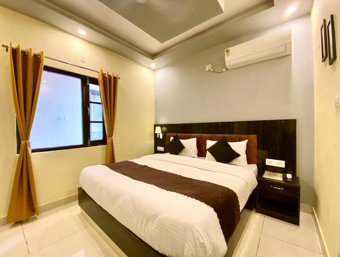 Tapovan New Residency By Ftp Hotels ริชิเคช ภายนอก รูปภาพ