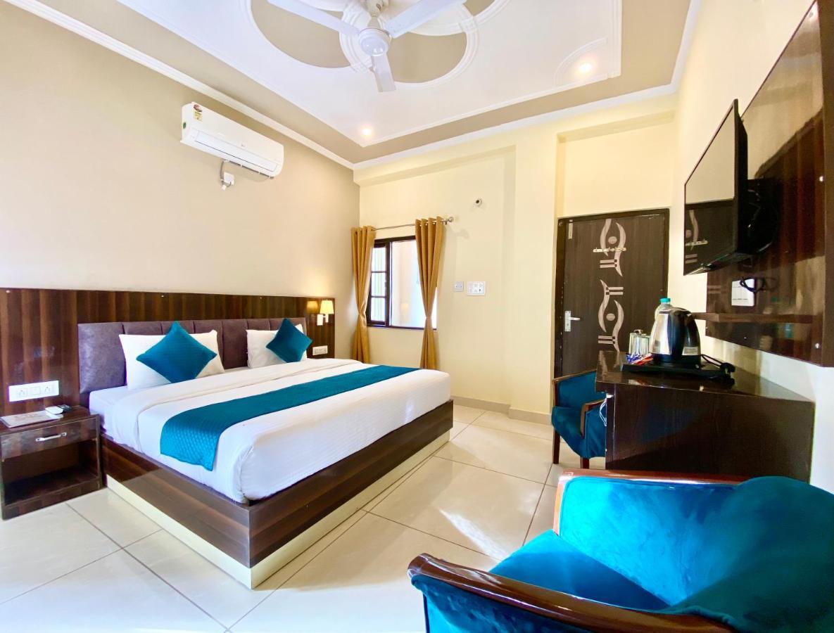 Tapovan New Residency By Ftp Hotels ริชิเคช ภายนอก รูปภาพ